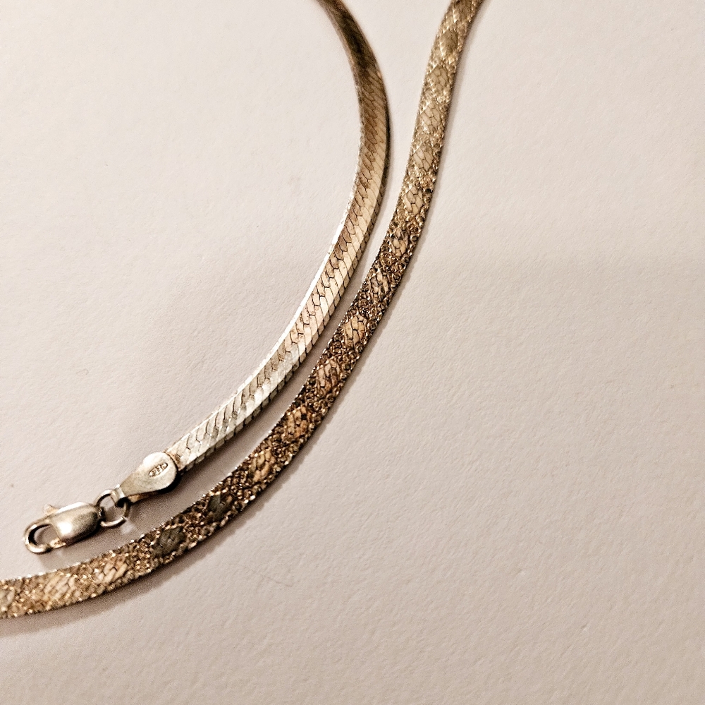 Vintage Italian Gold Necklace - Picture 5 of 8